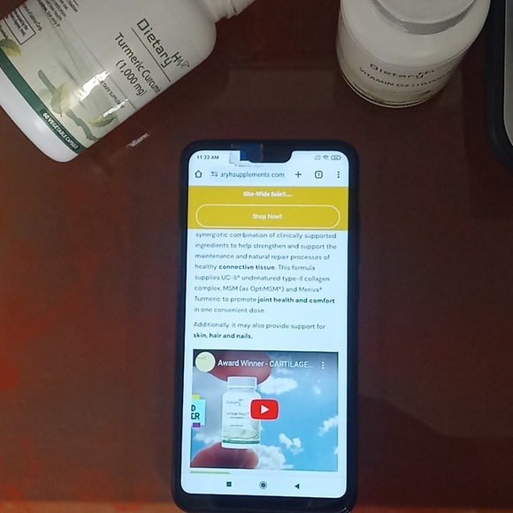 Phone - Picture 1 of 11